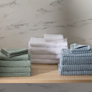 Luxury bathroom online towels